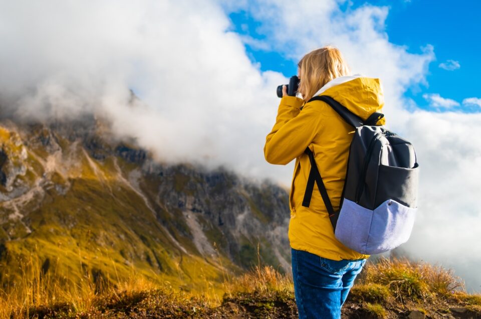 young blonde photographer takes pictures of passo 2023 11 27 05 04 48 utc